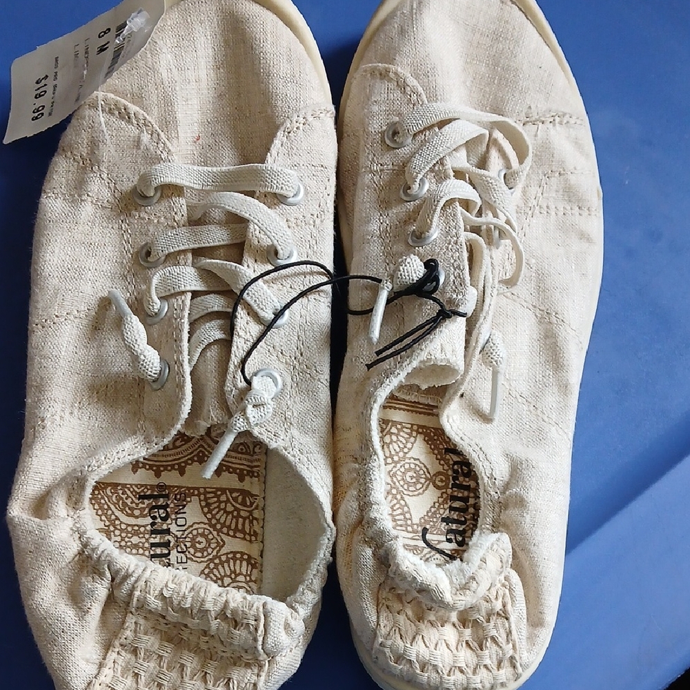 Natural Reflections Women's Cream Canvas Athletic Sneakers